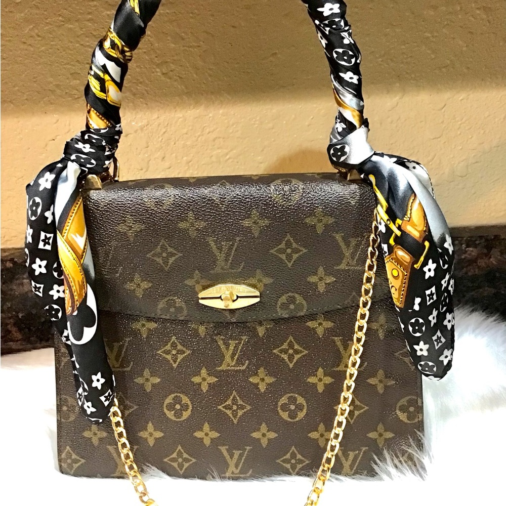 Louis Vuitton Monogram Malesherbes Hand Bag - Picture 5 of 16